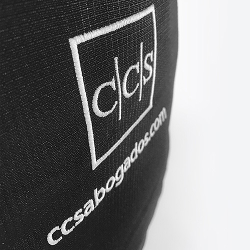 mochilas corporativas portatil bordadas personalizadas